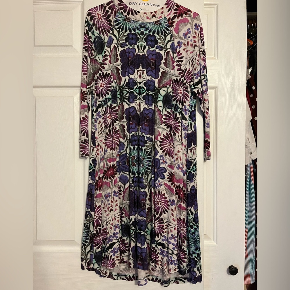 Free People Dress Size M with great colorful print!